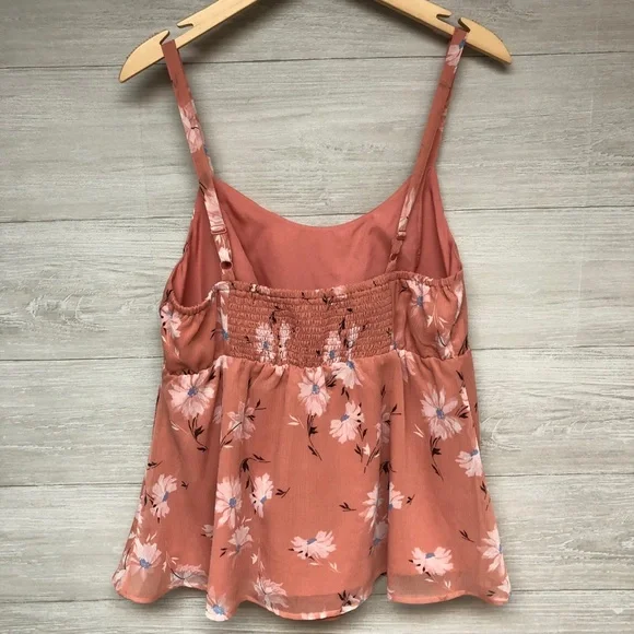 | Torrid | Chiffon Fit and Flare Top. Size 00. - Picture 5 of 5